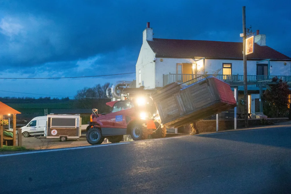 Moving Out: Dog and Doublet,Whittlesey, Peterborough Wednesday 04 January 2023. Picture by Terry Harris.