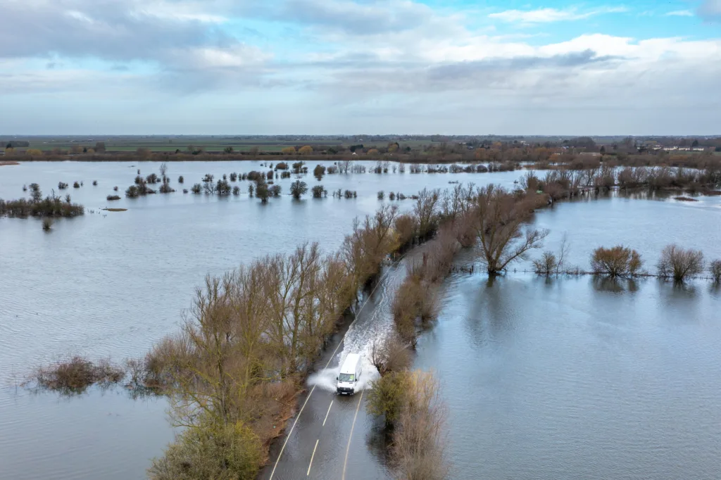 A1101 Floods after more rain. Despite the road being closed traffic continues to use the road.,A1101, Welney
Tuesday 14 March 2023. 
Picture by Terry Harris.