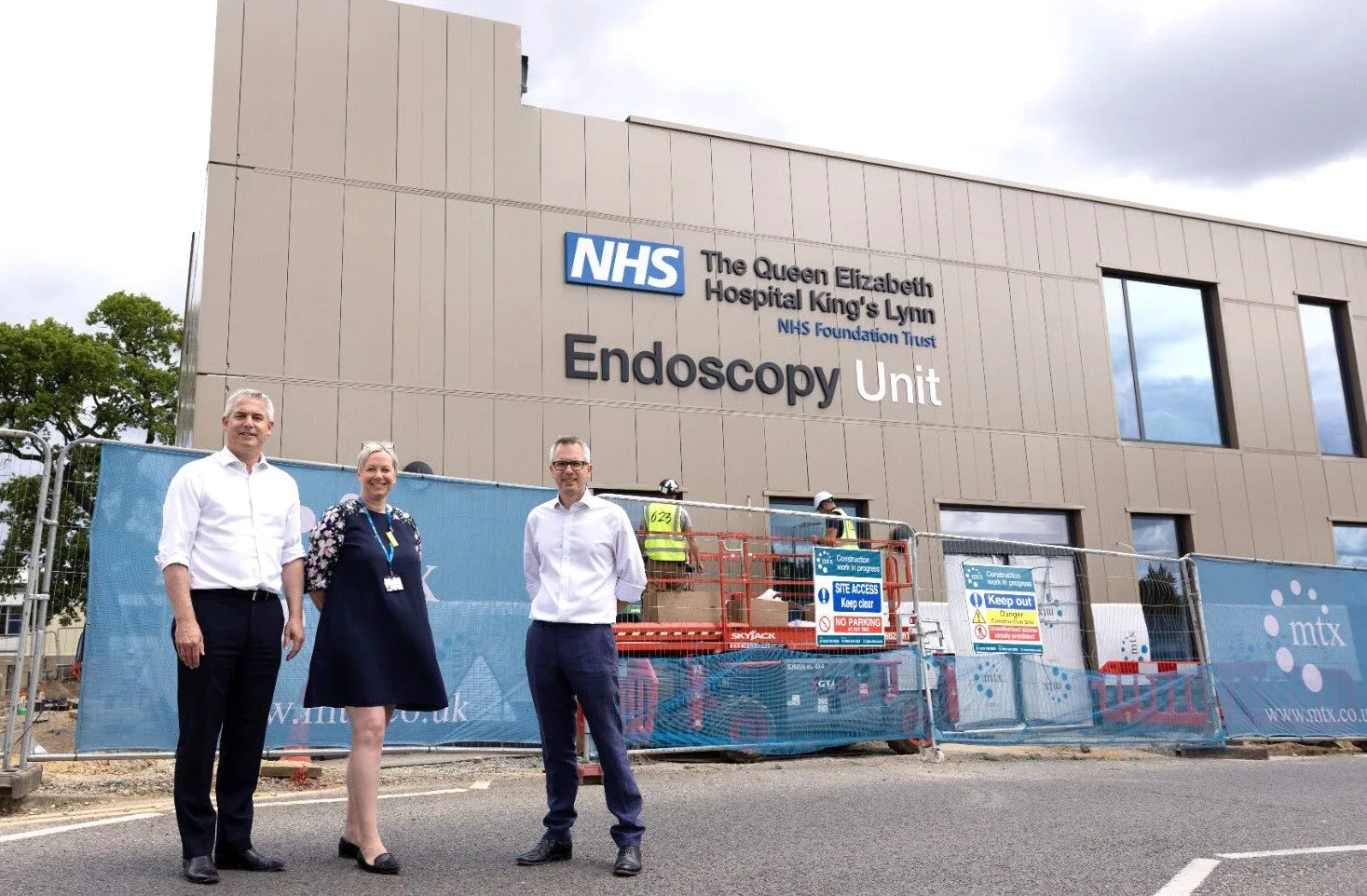 Health and Social Care Secretary Steve Barclay visiting the QEH last July.