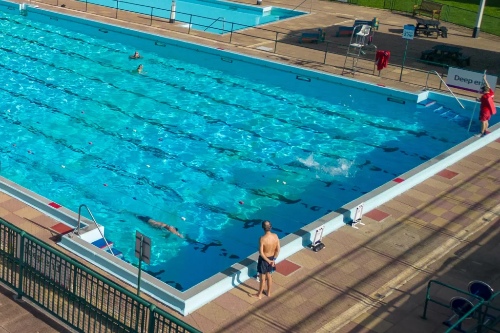 WEATHER - Swimmers take advantage of the unseasonably hot weather in outdoor Lido Pool., Lido, Peterborough Monday 09 October 2023. Picture by Terry Harris