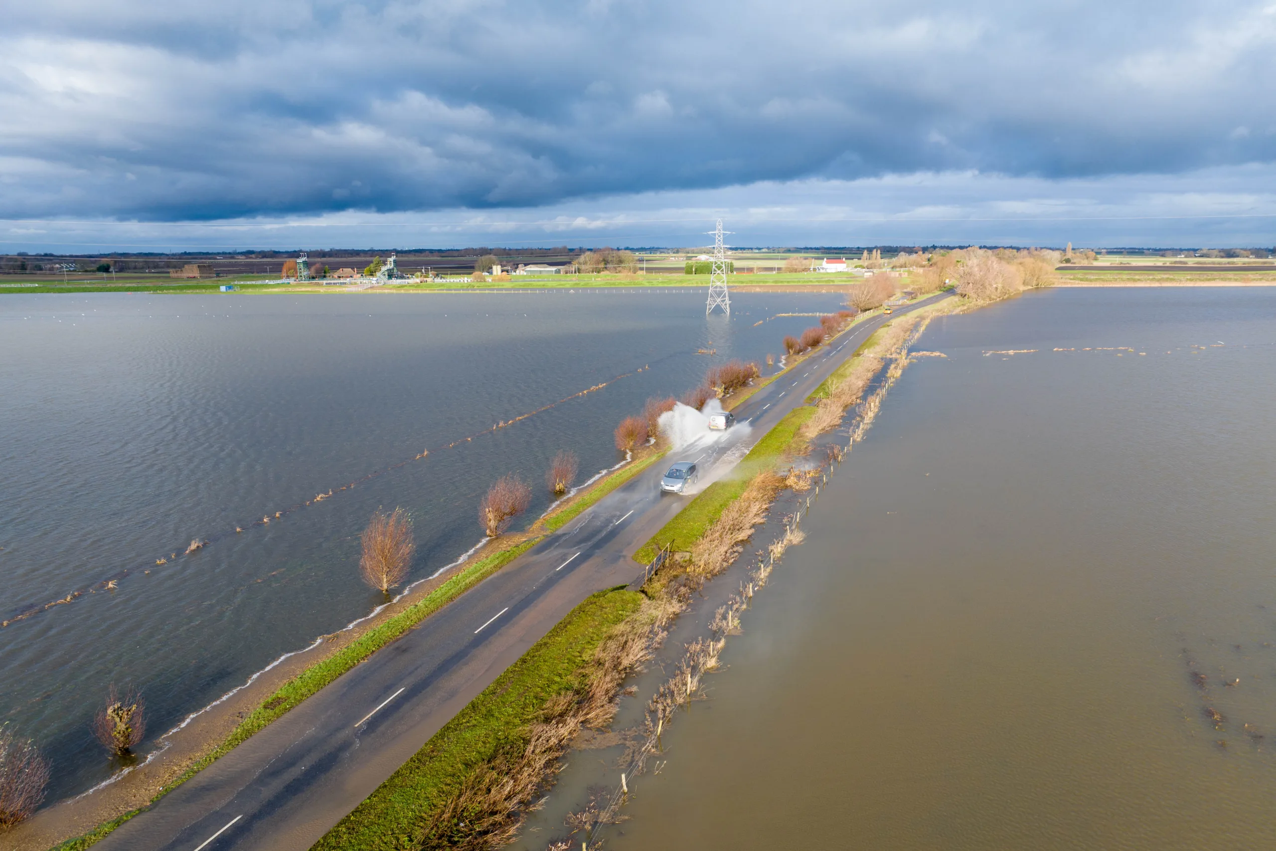 Road starts to flood as severe flood warning is issued for the B1040, B1040, Whittlesey Monday 11 December 2023. Picture by Terry Harris.