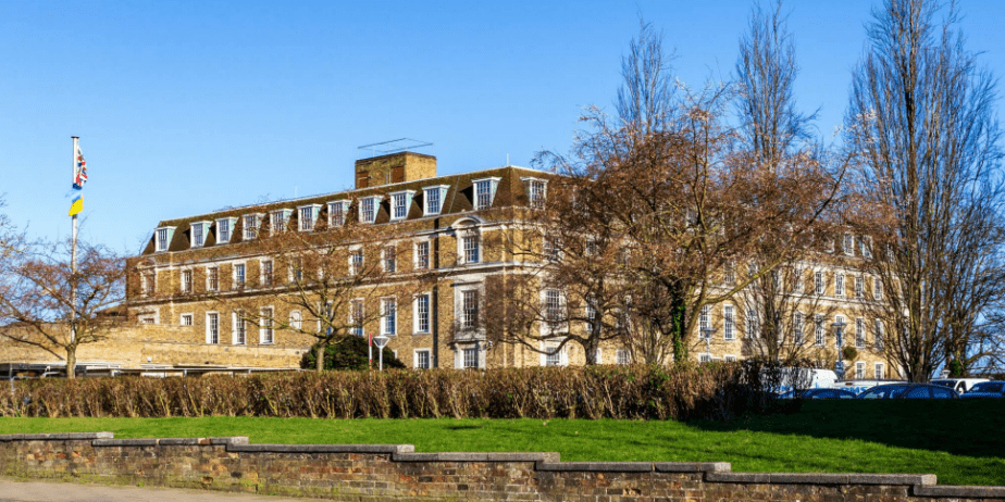 Prospective buyers are advised that Shire Hall site lies within the planning jurisdiction of Cambridge City Council and any proposals will need to have regard to conservation